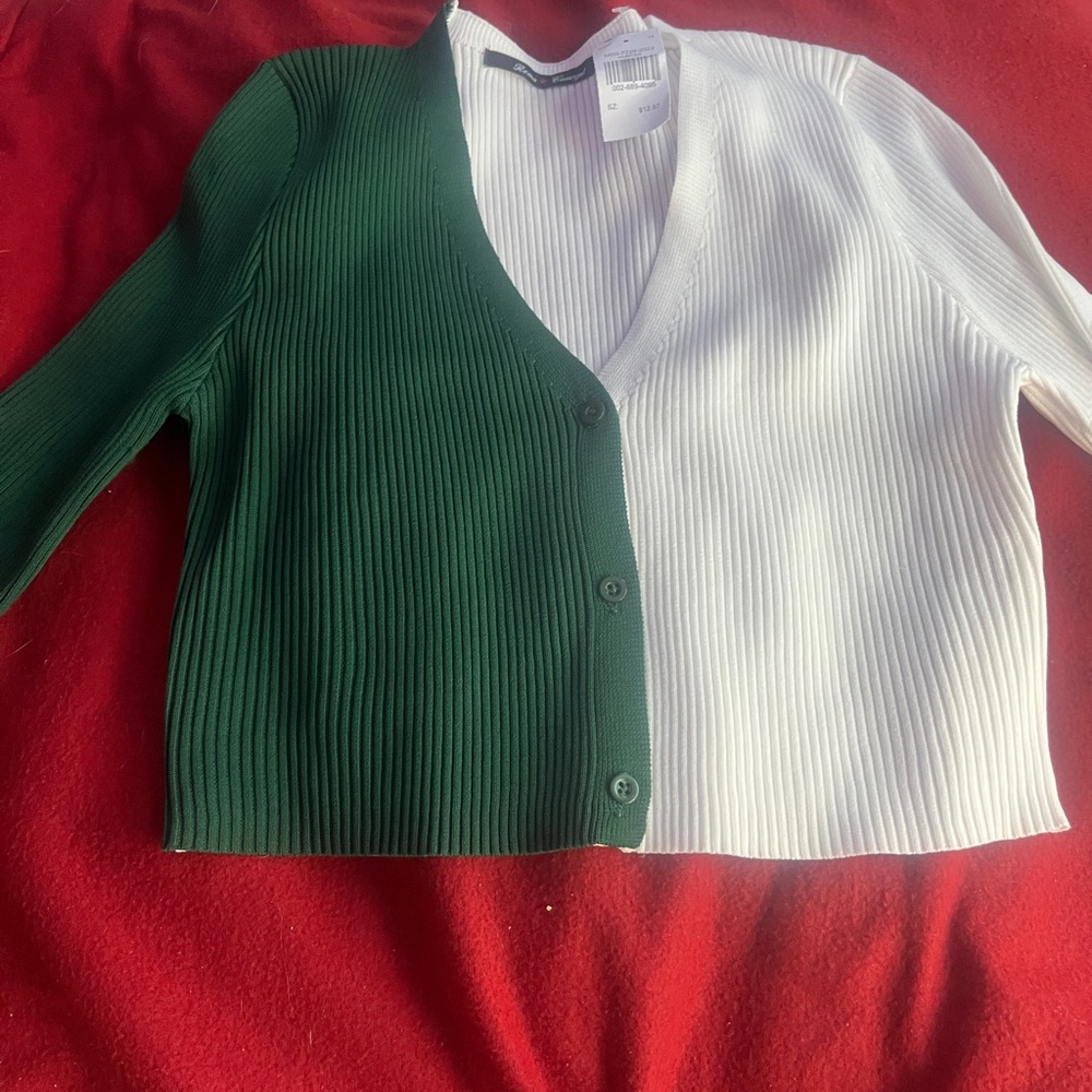 MANDEES ribbed white & green long sleeve button up cardigan size medium